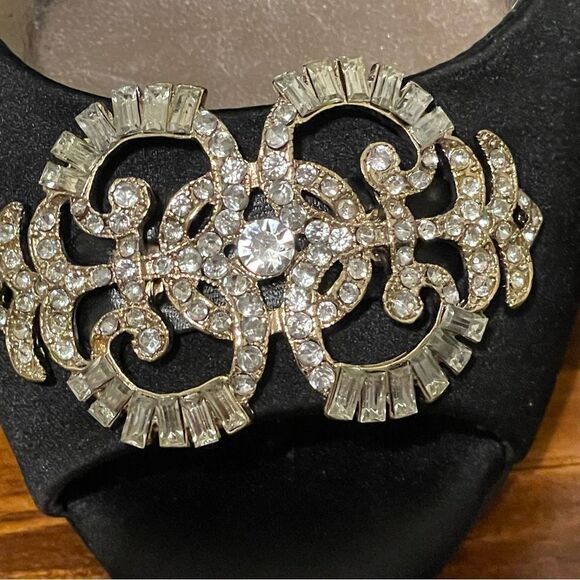 RSVP Dressy Closed Toe Pump Heels Black With Rhinestone Detail on Toe Size 5.5 - Picture 10 of 15